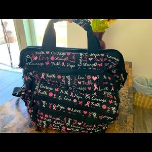 Diaper bag for your kiddos 💕 has so much space and also really big too